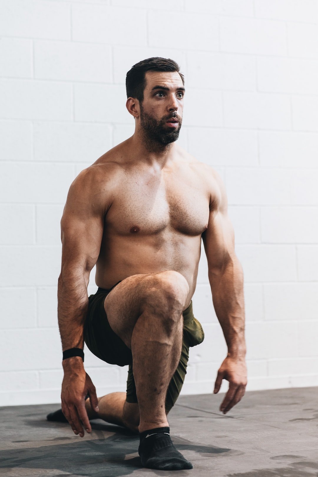 The Importance of Stretching Before and After Workouts - Sportoz